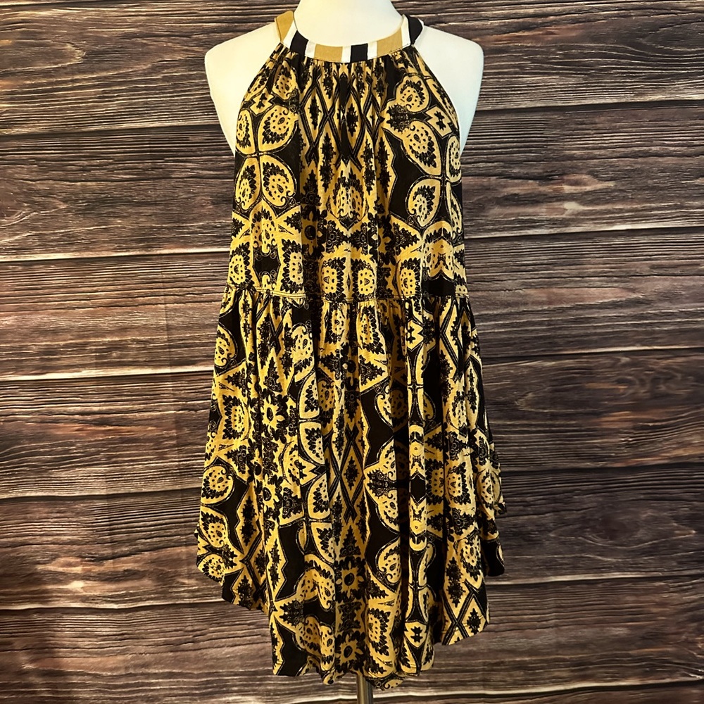 Free People Medium high scoop neck halter tunic top.